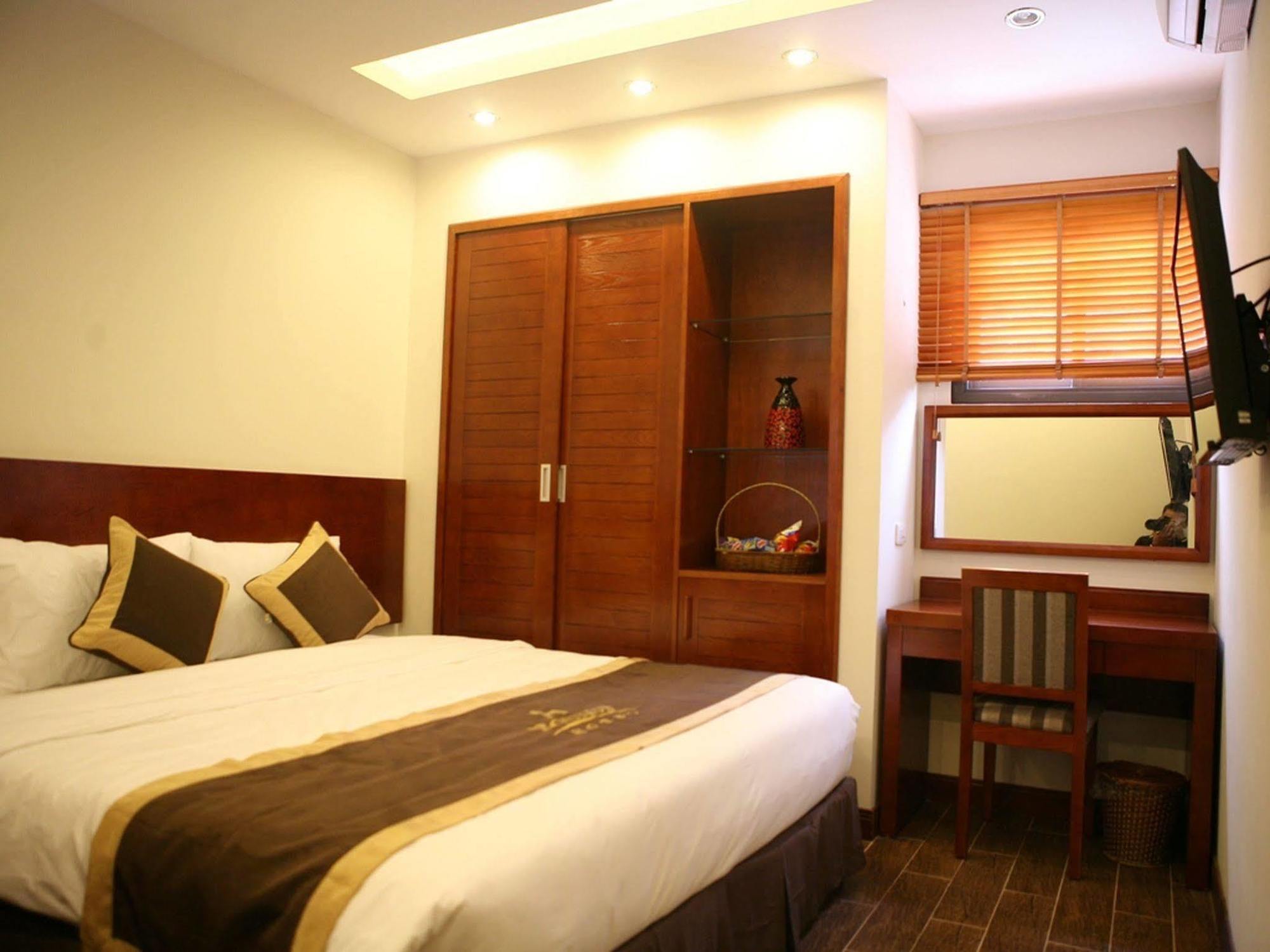 Bounty Hotel Hanoi Exterior photo